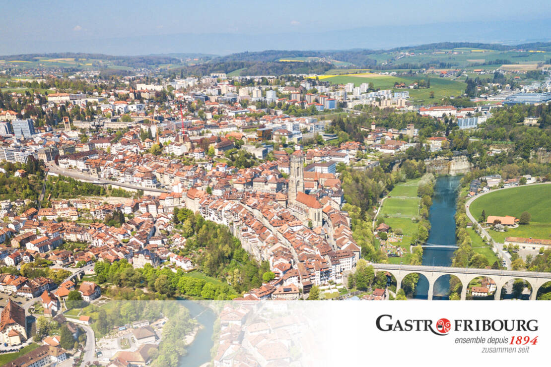 Vue aérienne de la ville de Fribourg